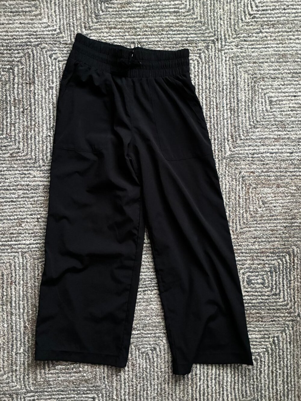 Mondetta wide-leg flowy pants